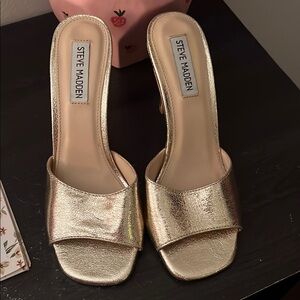 Steve Madden Gold Heels